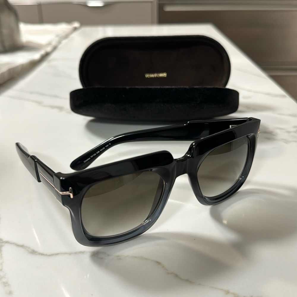 Tom Ford Women’s Sunglasses BNWOB
